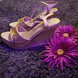 Very sexii and cute only use 3 times!!